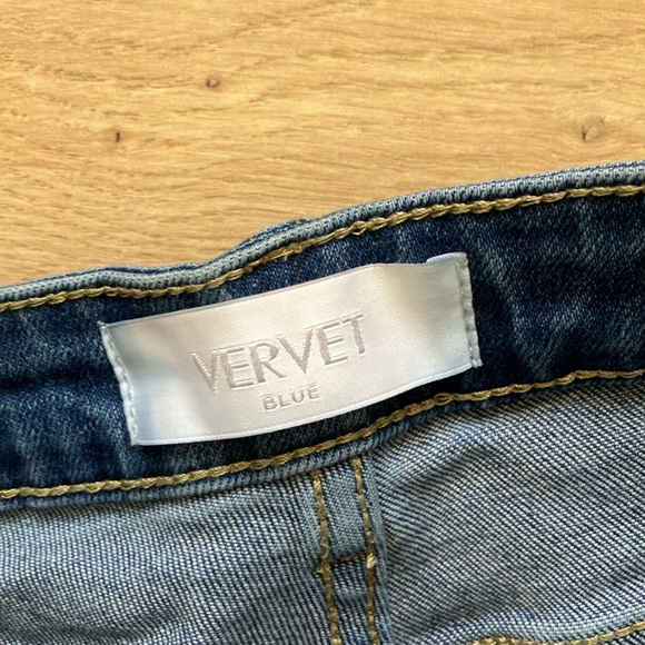 Vervet High Waisted Straight Leg Jean - Picture 3 of 9
